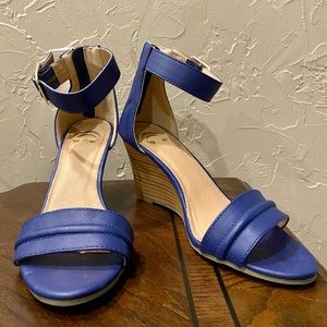 Blue strapped heels